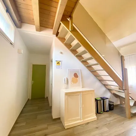 Residenza 8 Πανσιόν