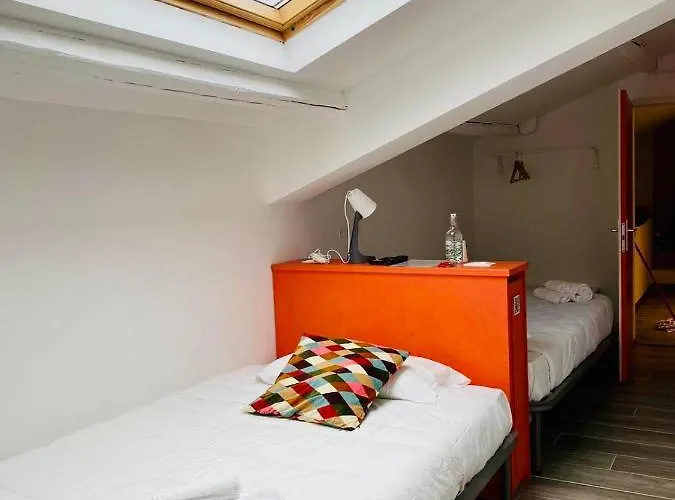 بيت ضيافة Residenza 8 3*